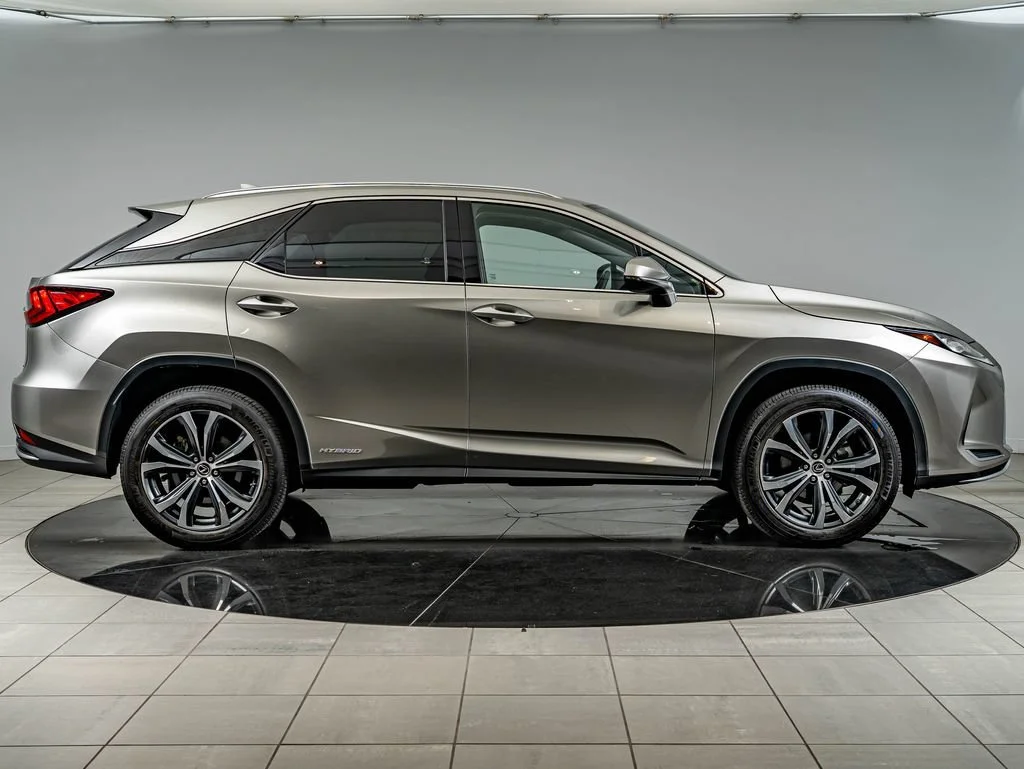 Certified Used 2021 Atomic Silver Lexus 450h image 4