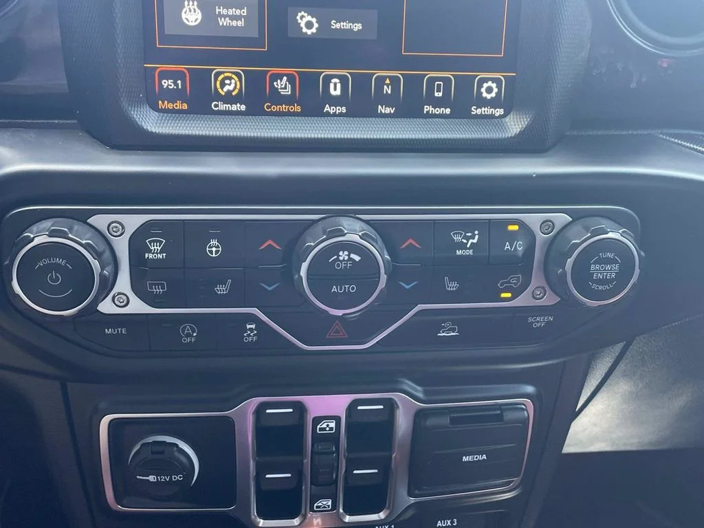 Used 2022 Blue Jeep Unlimited Sport Altitude image 39