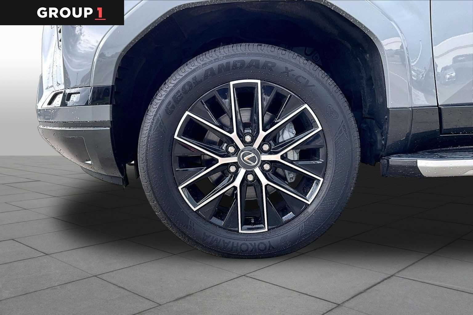 Certified Used 2025 INCOGNITO Lexus Premium+ image 9
