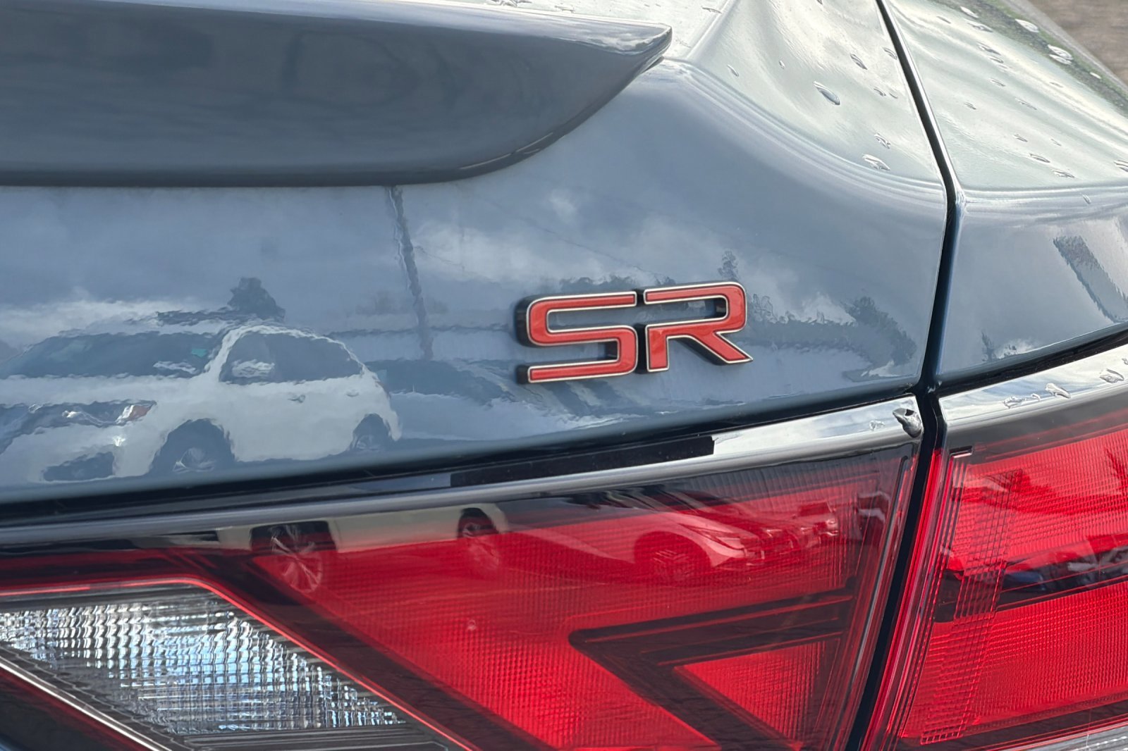 New 2025 Atlantic Gray Metallic/Super Black Nissan SR image 21