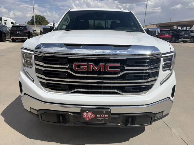 New 2026 White GMC SLT image 9