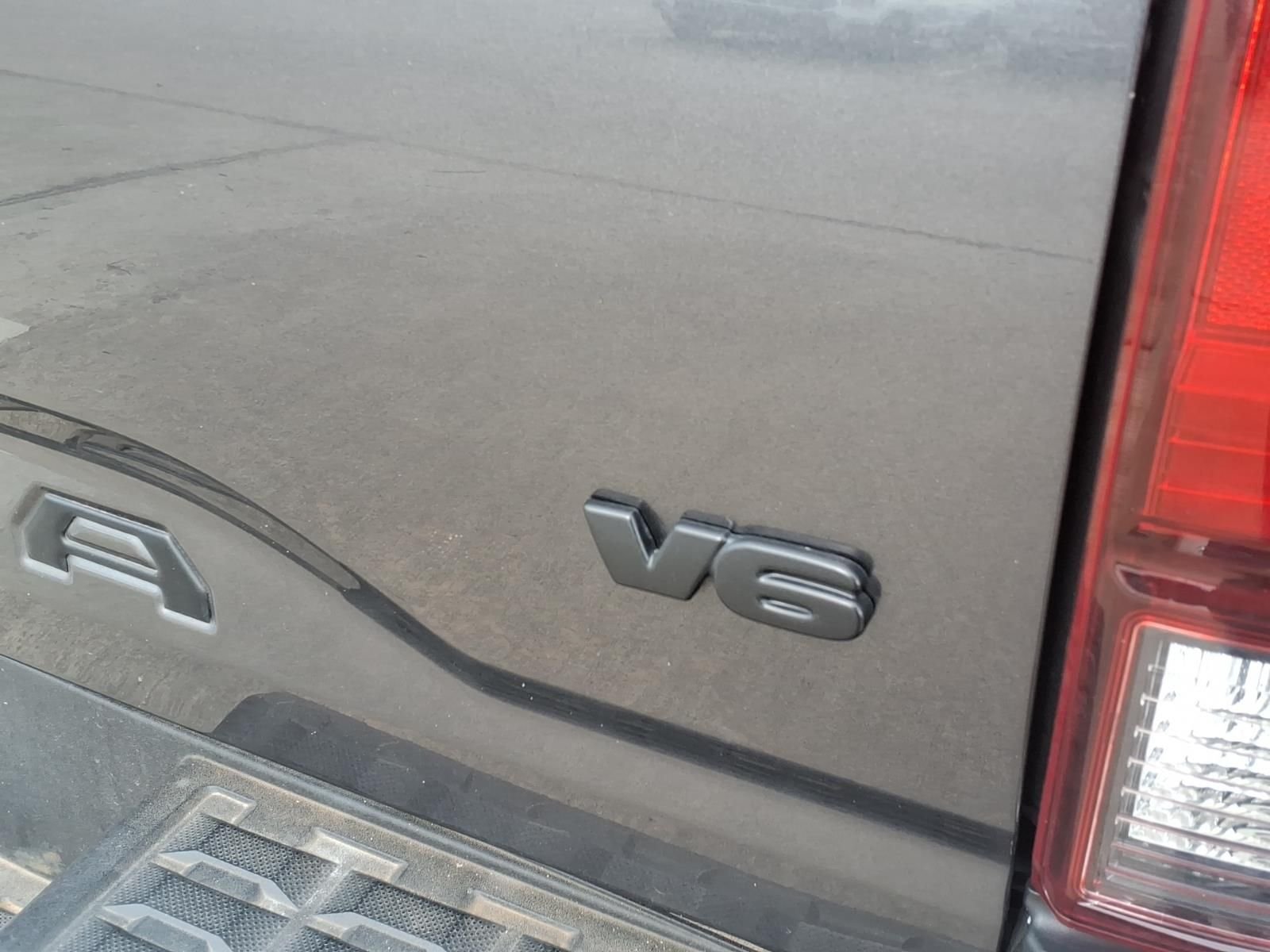 Used 2022 Magnetic Gray Metallic Toyota SR5 image 8