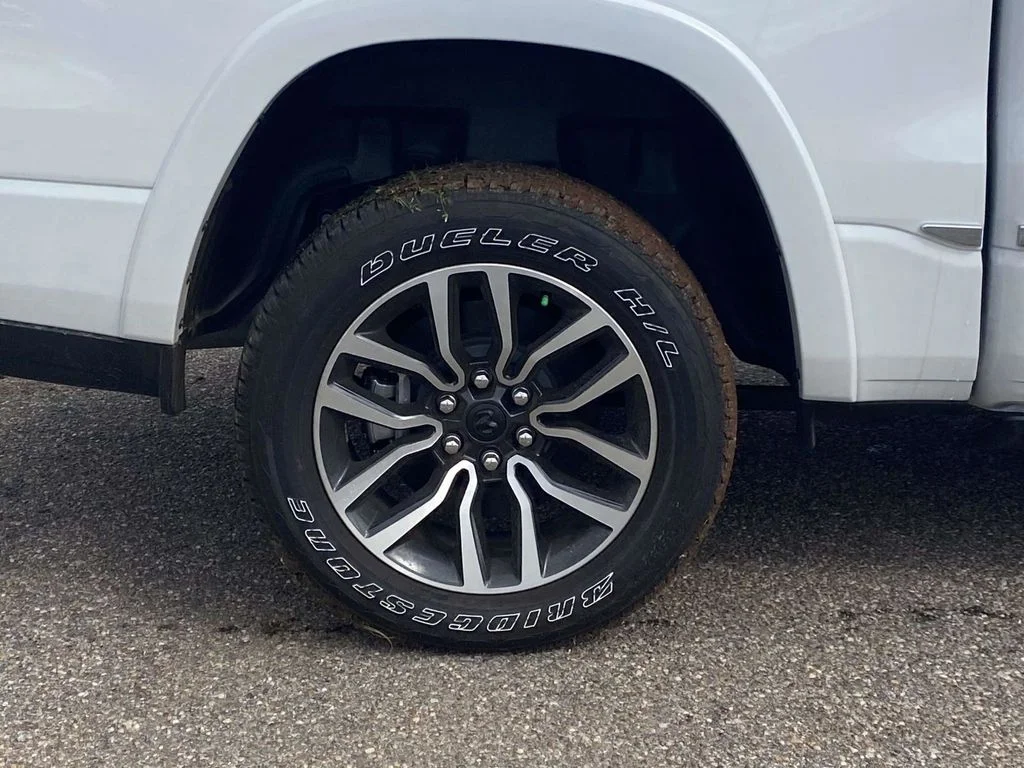 2026 RAM 1500 Limited - Photo 7