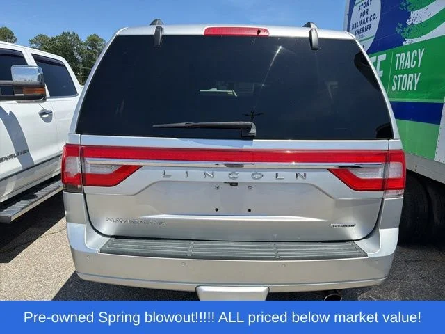 Used 2016 Silver Lincoln Select image 9