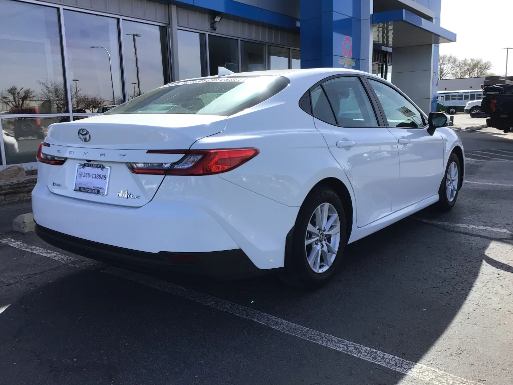 Used 2025 White Toyota LE HYBRID image 5