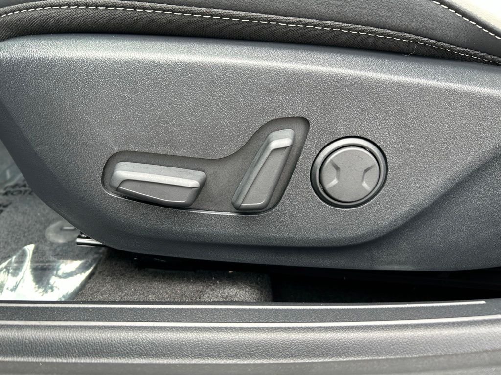 Used 2025 Gray Kia GT-Line image 15