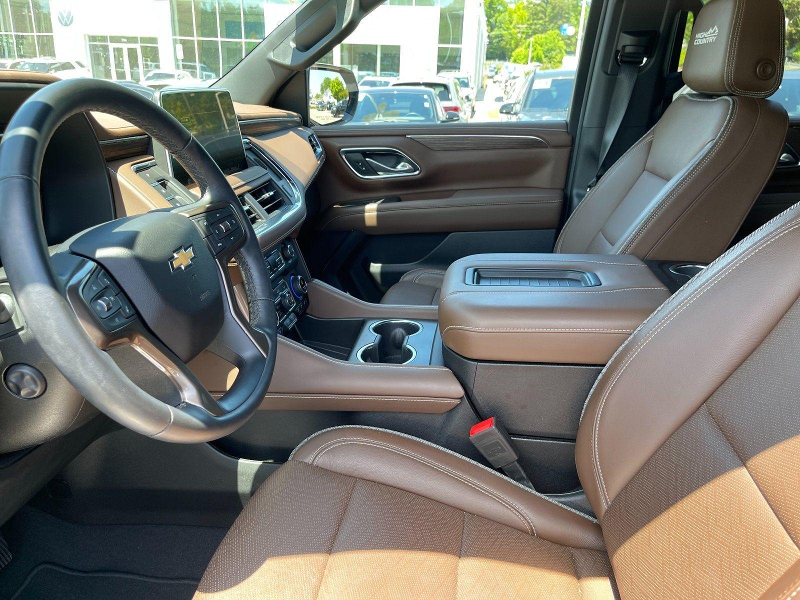 Used 2024 Iridescent Pearl Tricoat Chevrolet High Country image 15