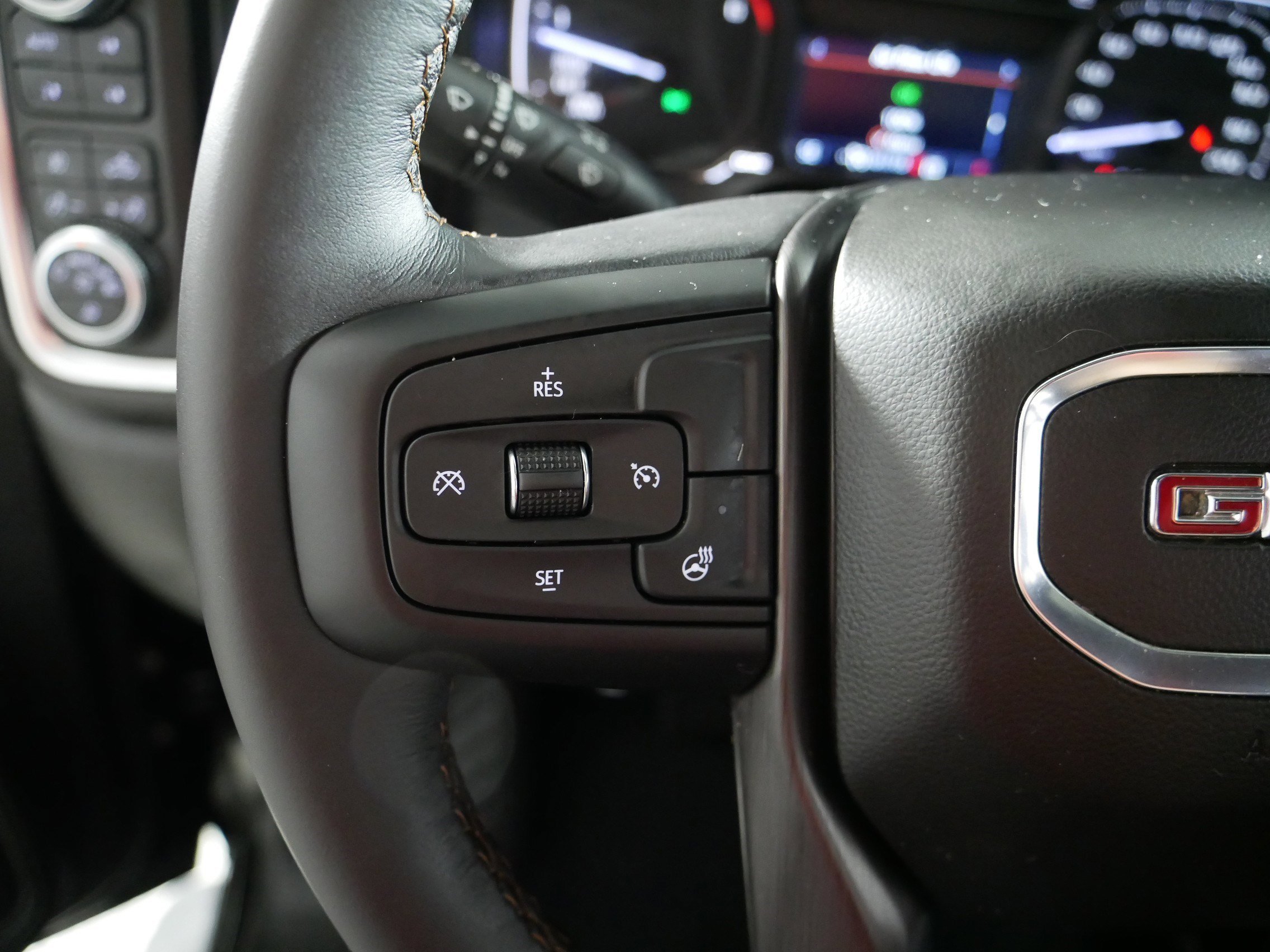 Used 2021 Black GMC AT4 image 27