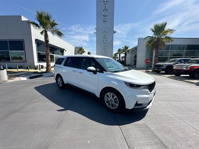 2022 Kia Carnival LX