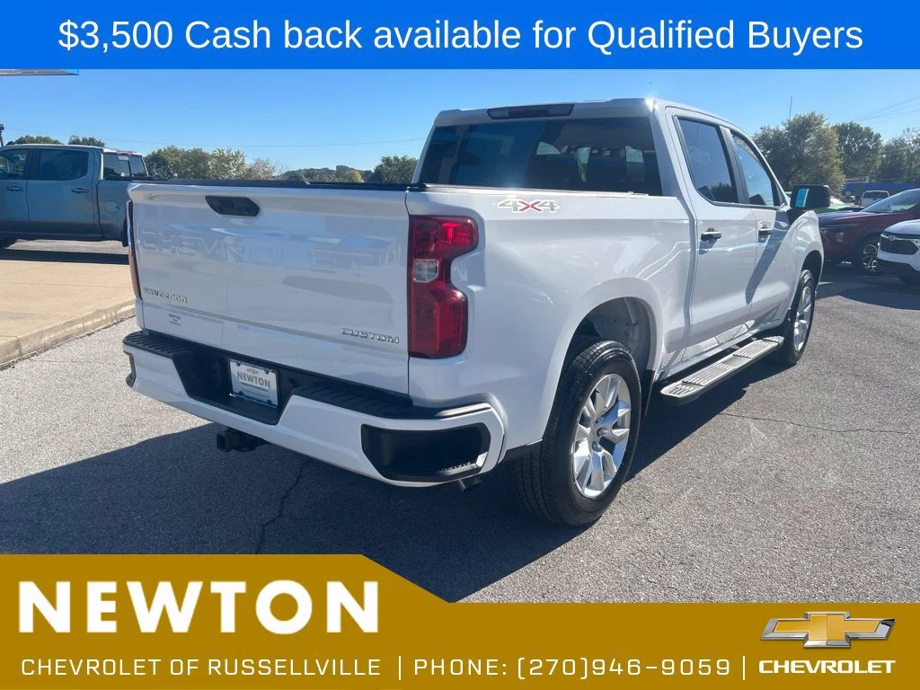 New 2026 Summit White Chevrolet Custom image 38