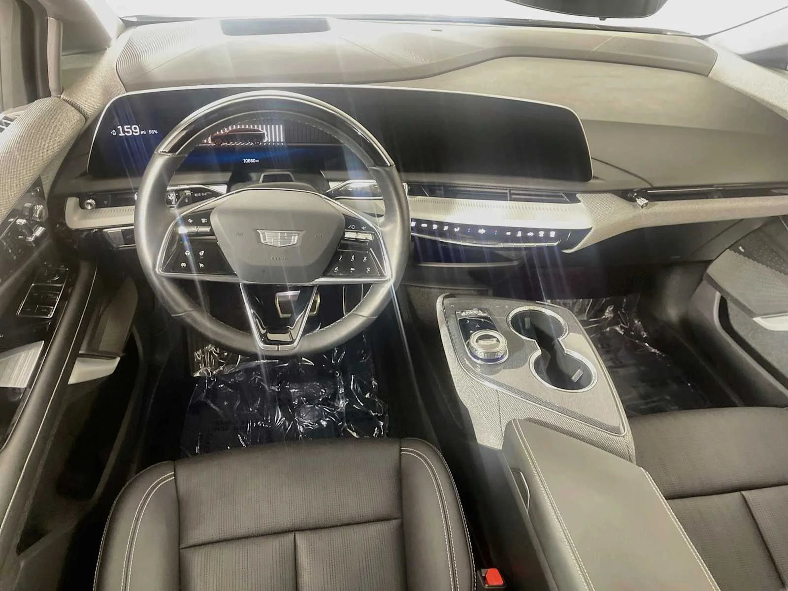 Used 2025 Argent Silver Metallic Cadillac Sport image 21