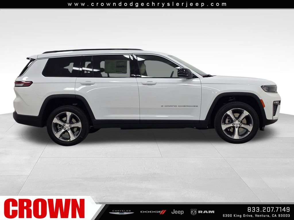 New 2026 Bright White Clear-Coat Exterior Paint Jeep Limited image 4