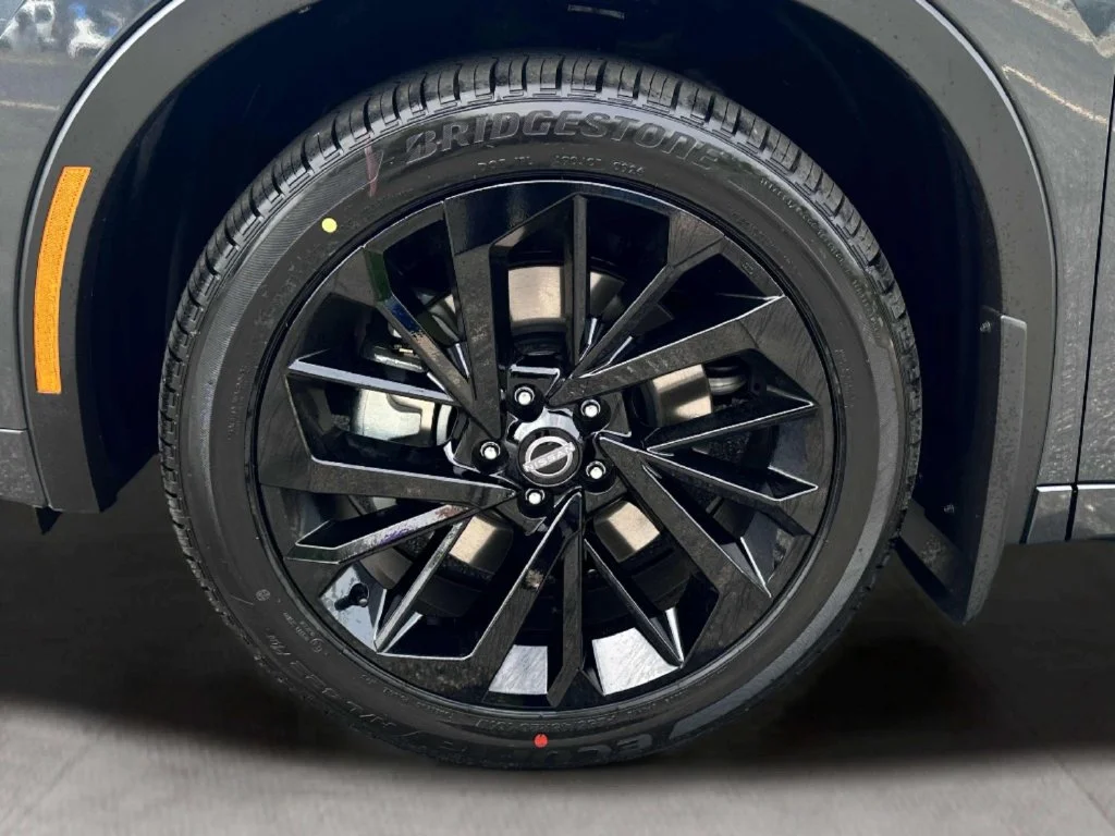 New 2026 Moonrock Gray Nissan Platinum image 9