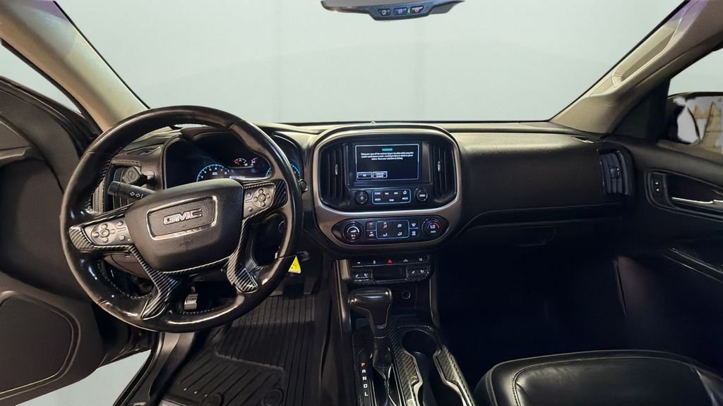 Used 2018 Black GMC Denali image 10