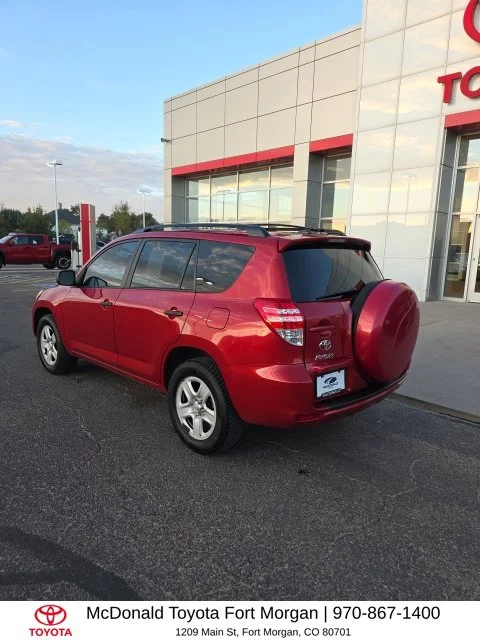 Used 2012 Red Toyota Base image 3
