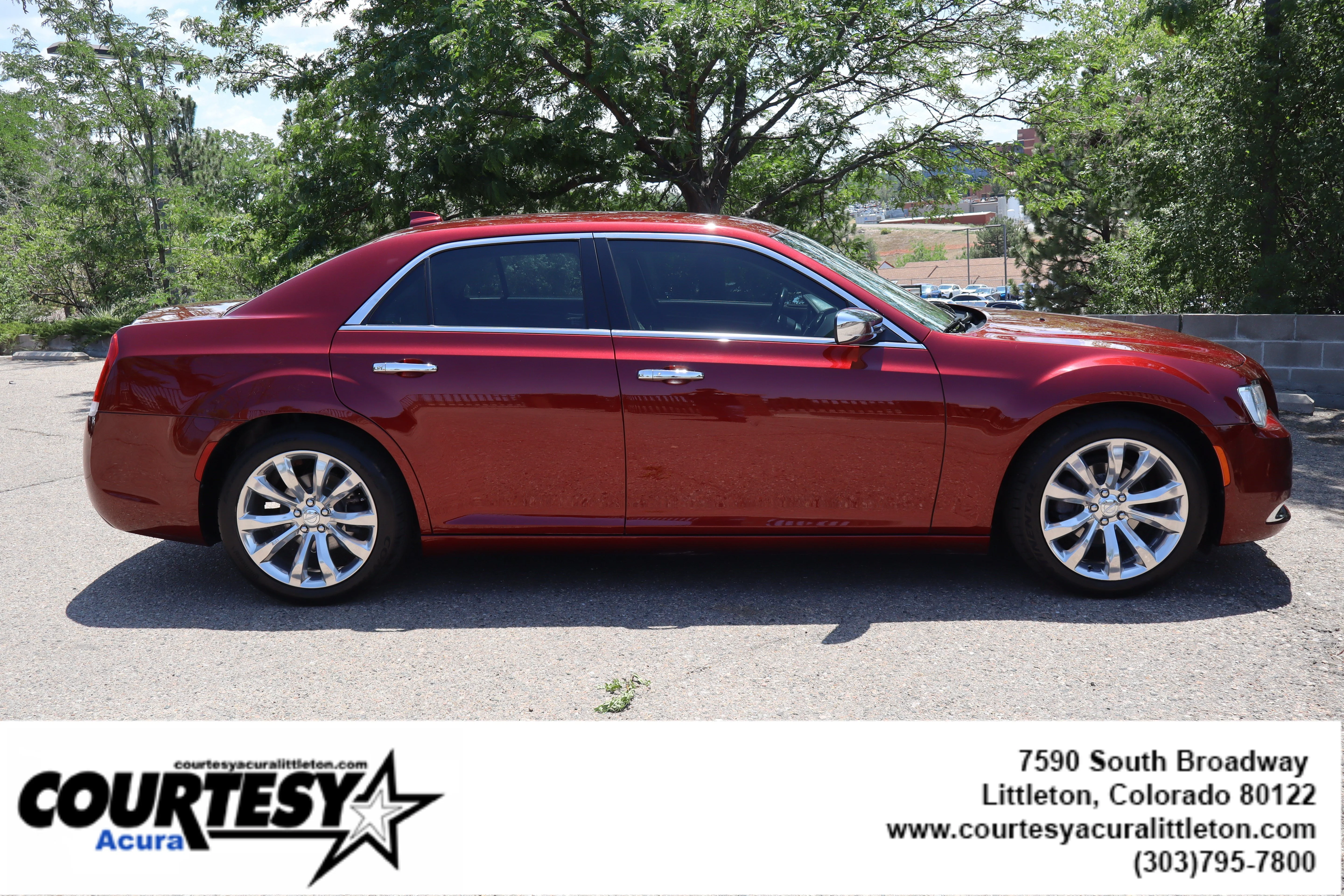 Used 2020 Velvet Red Pearlcoat Chrysler Limited image 7