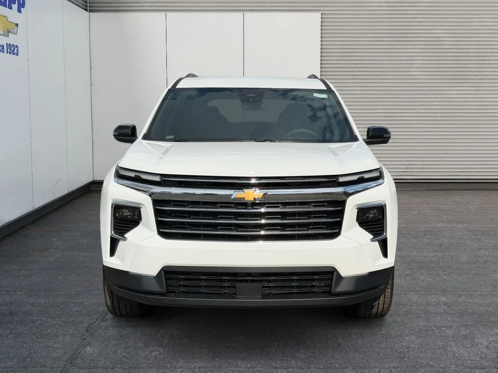 New 2027 Summit White Chevrolet LT image 8
