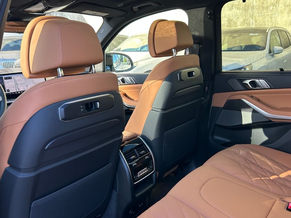 New 2026 Mineral White Metallic BMW M60i image 31