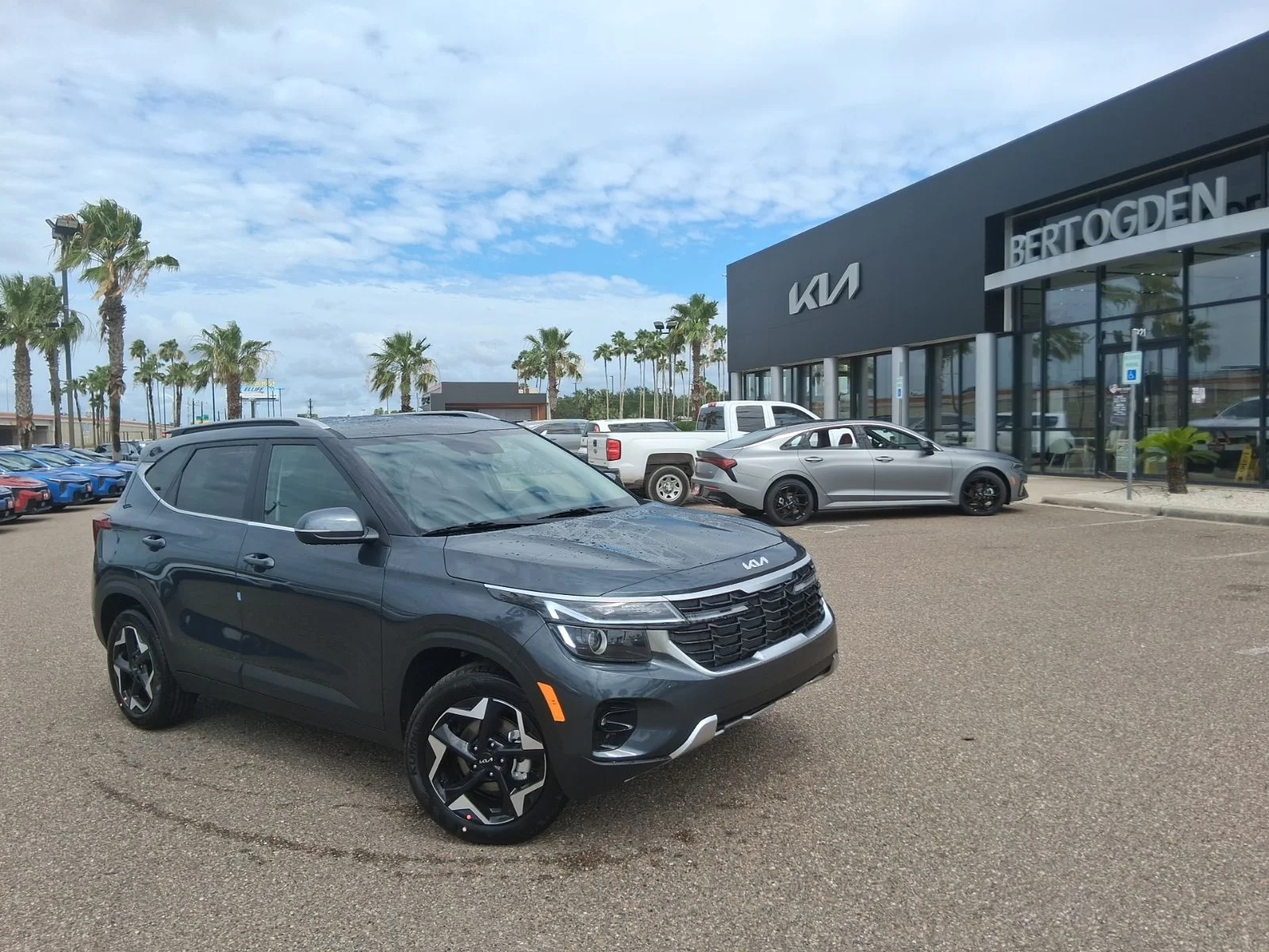2026 Kia Seltos 2.0 EX FWD's photo