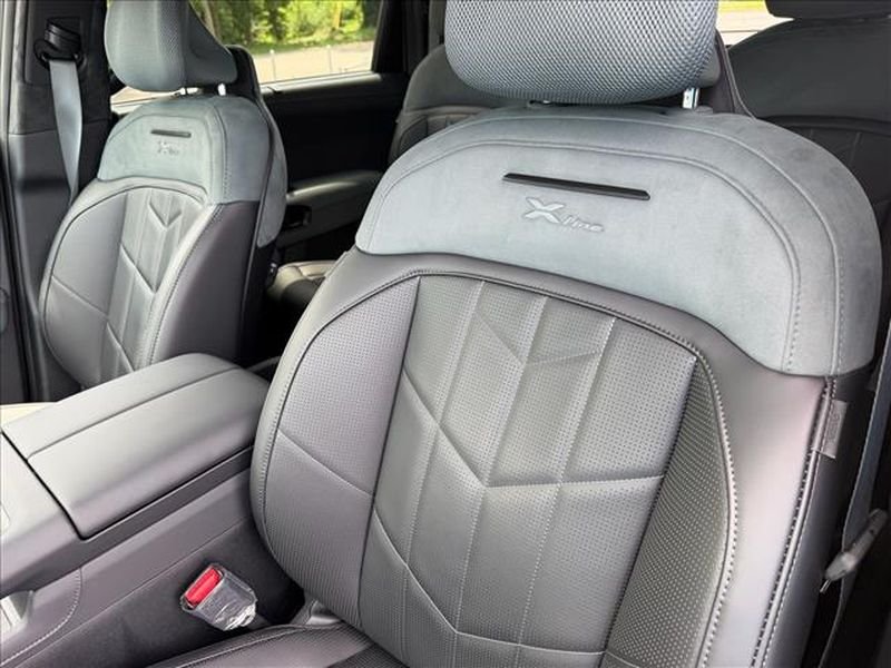 New 2027 Ebony Black Kia X-Line SX-Prestige image 13