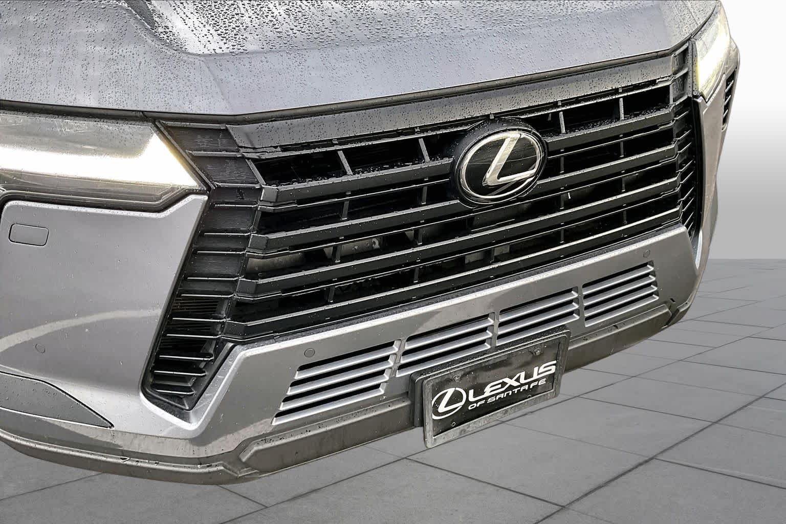 Used 2025 Nebula Gray Pearl Lexus Premium image 29
