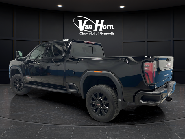 Used 2024 Onyx Black GMC AT4 image 4