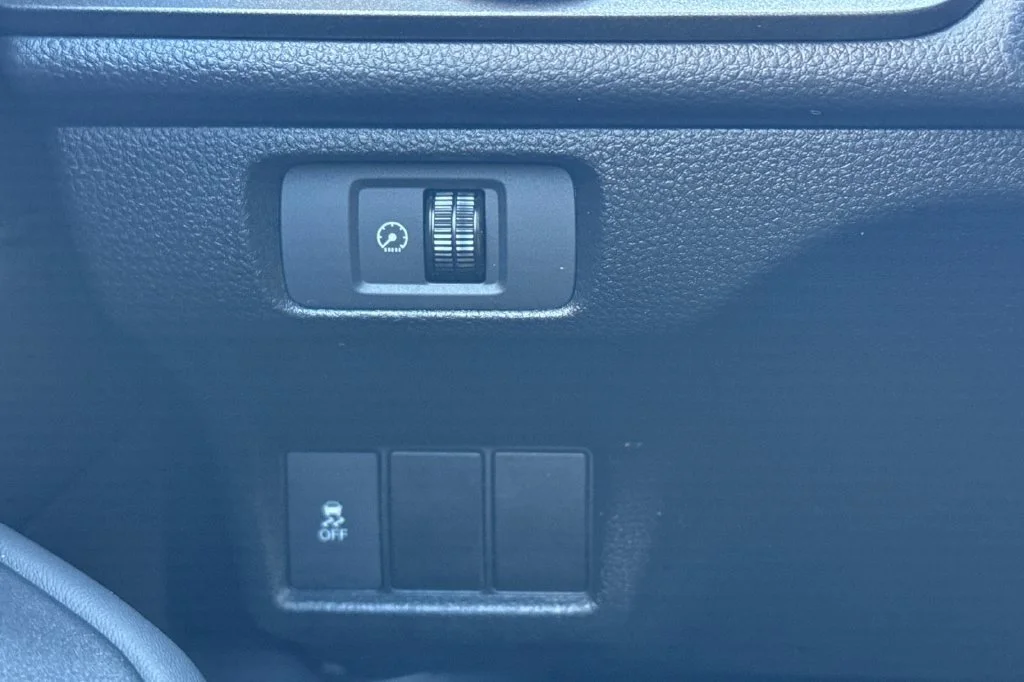 Used 2026 Winter Frost Pearl Honda  image 33