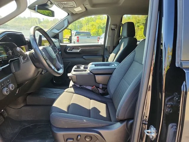 2024 Chevrolet Silverado 1500 RST - Photo 13