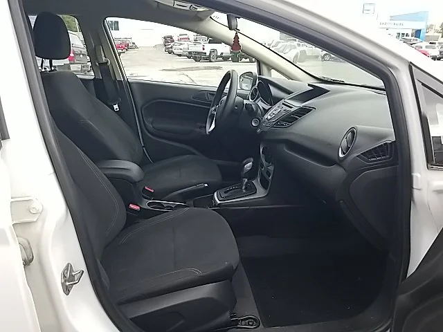 Used 2019 White Ford SE image 39