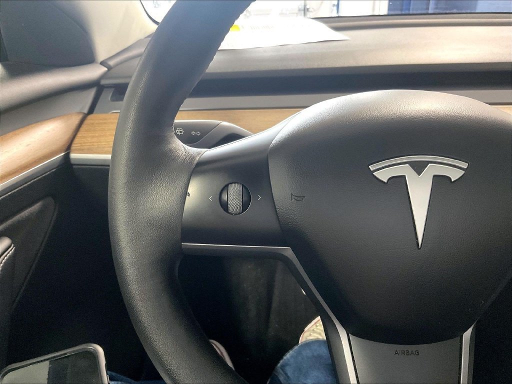 Used 2022 White Tesla Long Range image 22