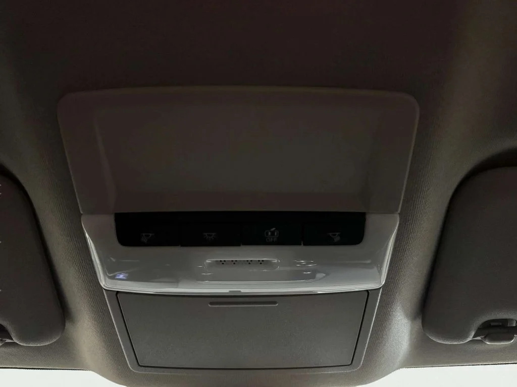 Certified Used 2025 Gun Metallic Nissan S image 20