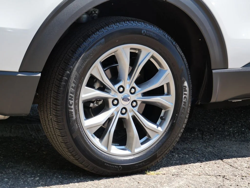 Certified Used 2023 White Ford Limited image 7