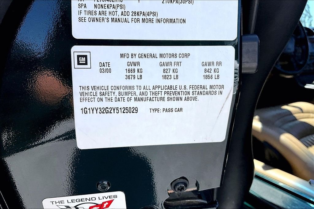 Used 2000 Dark Bowling Green Metallic Chevrolet Base image 16
