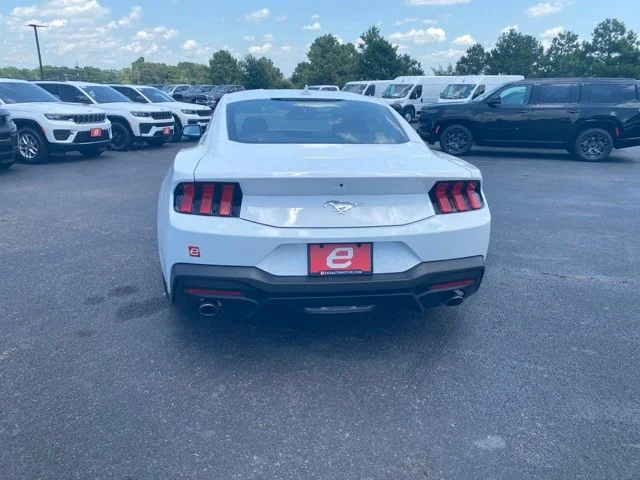 New 2026 Oxford White Ford EcoBoost® Fastback image 7