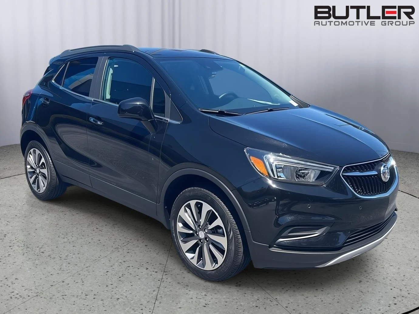 Used 2022 Ebony Twilight Metallic Buick Preferred image 8