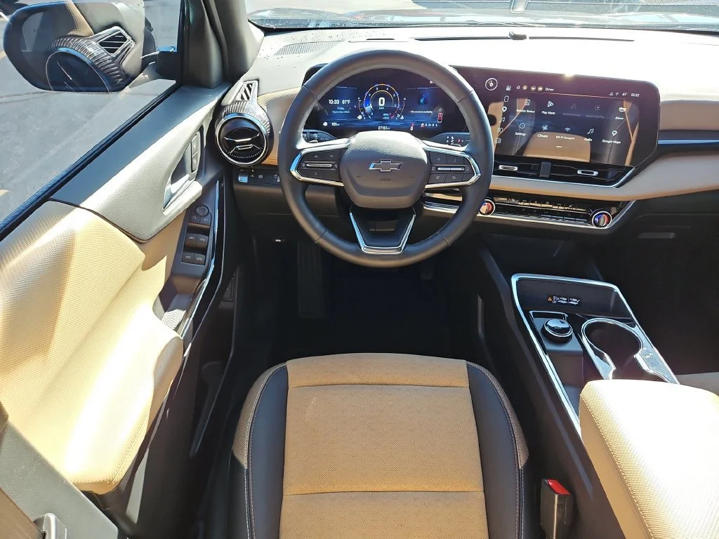Used 2025 Mosaic Black Metallic Chevrolet ACTIV image 14