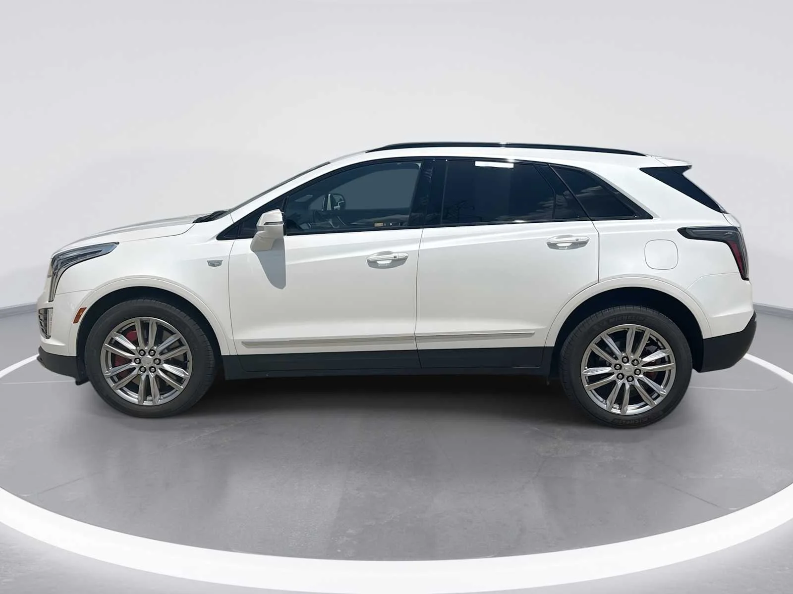 2023 Cadillac XT5 Sport - Photo 6