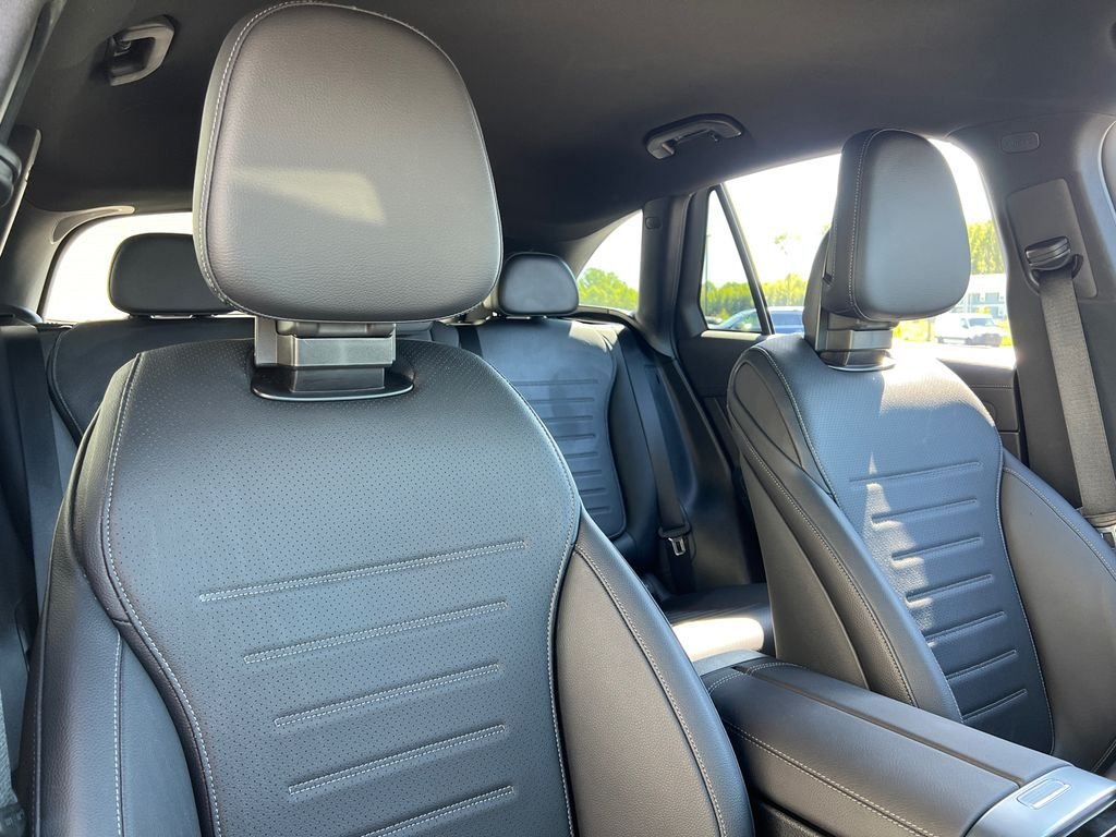 Certified Used 2025 White Mercedes-Benz GLC 300 image 24