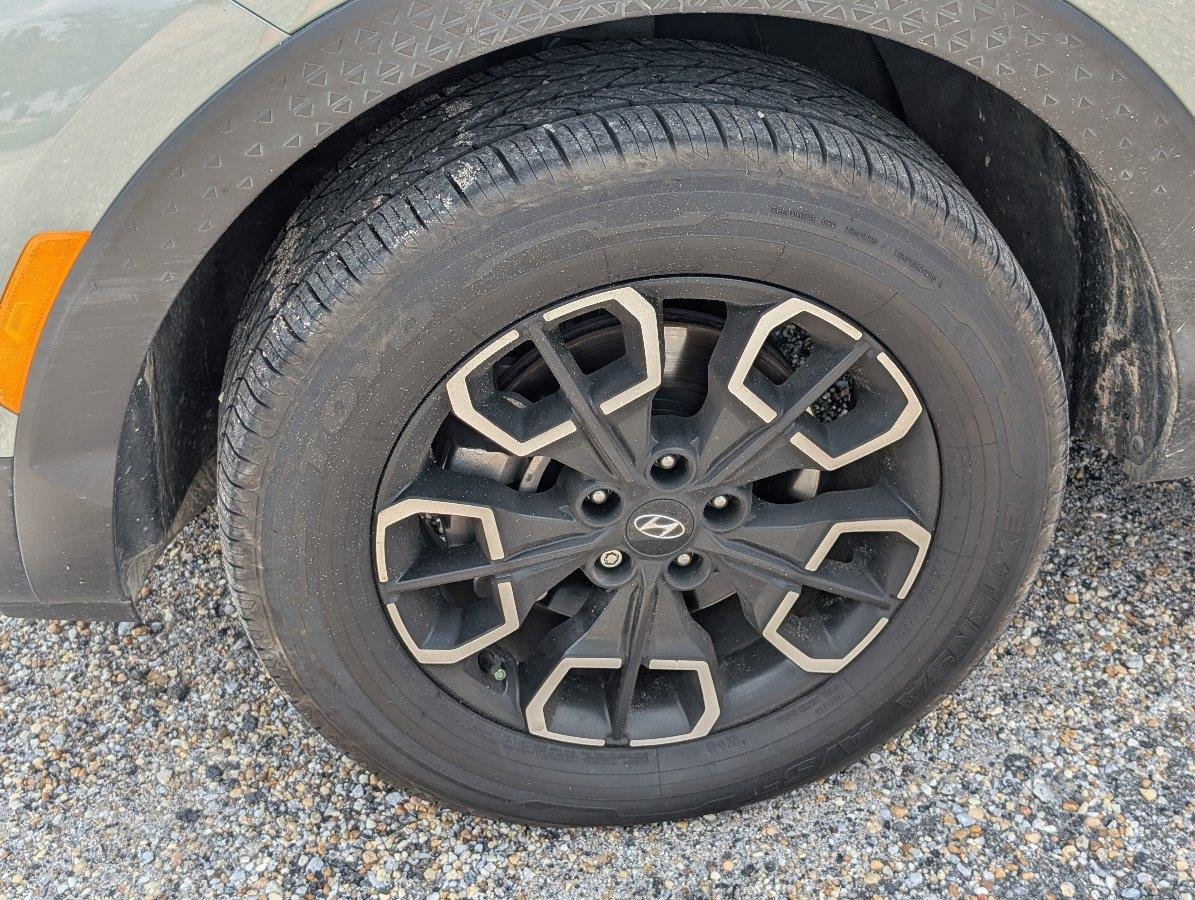 Used 2024 Sage Gray Hyundai SEL image 12