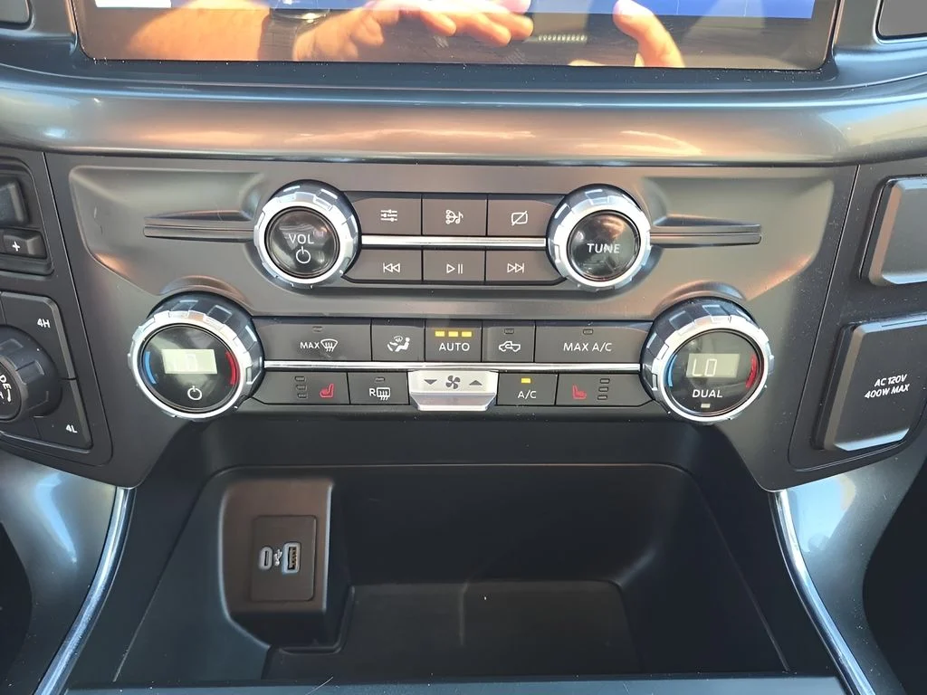 Used 2021 White Ford  image 21