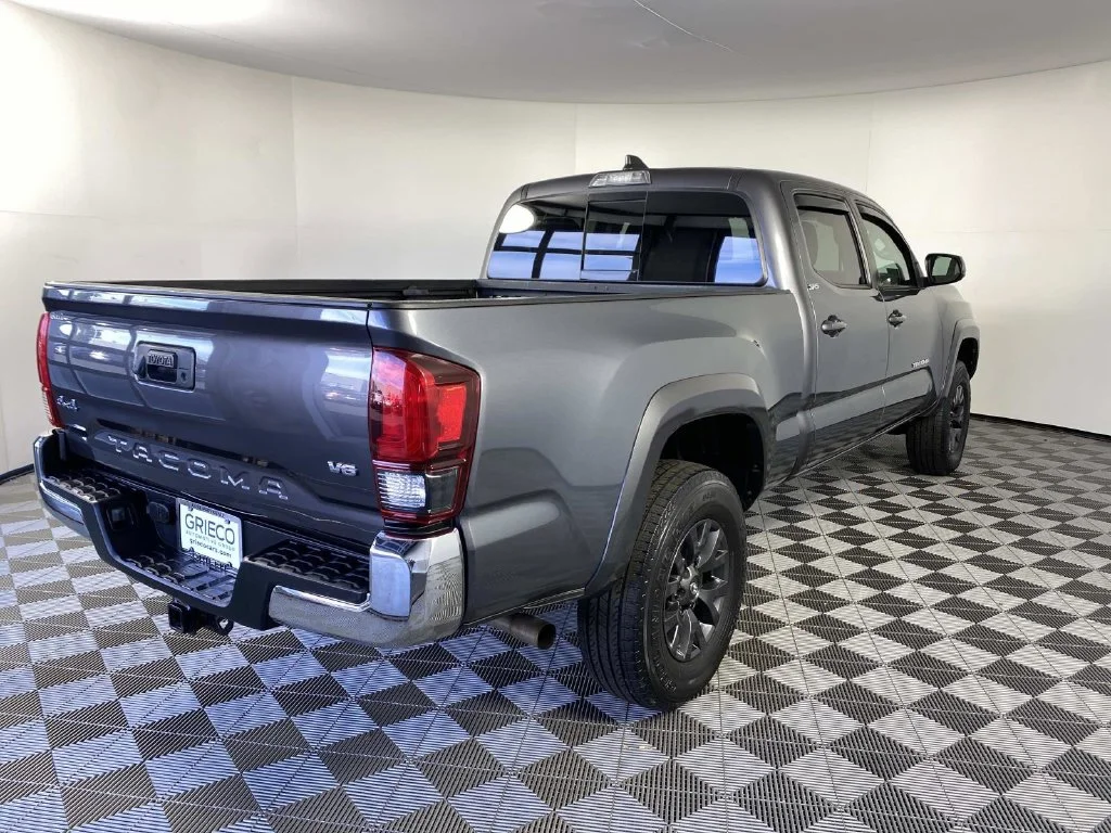 Used 2022 Magnetic Gray Metallic Toyota SR5 image 9