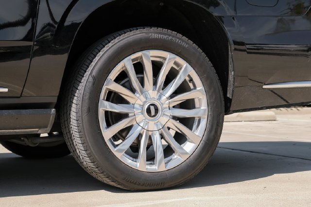 Used 2022 Black Cadillac Premium image 80