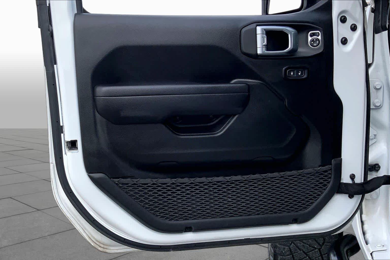 Used 2024 Bright White Clearcoat Jeep Sport S image 38