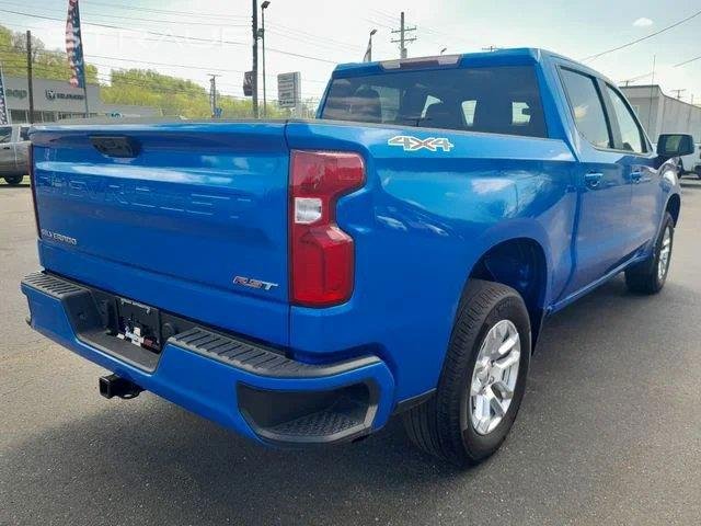 Used 2026 Riptide Blue Metallic Chevrolet RST image 8