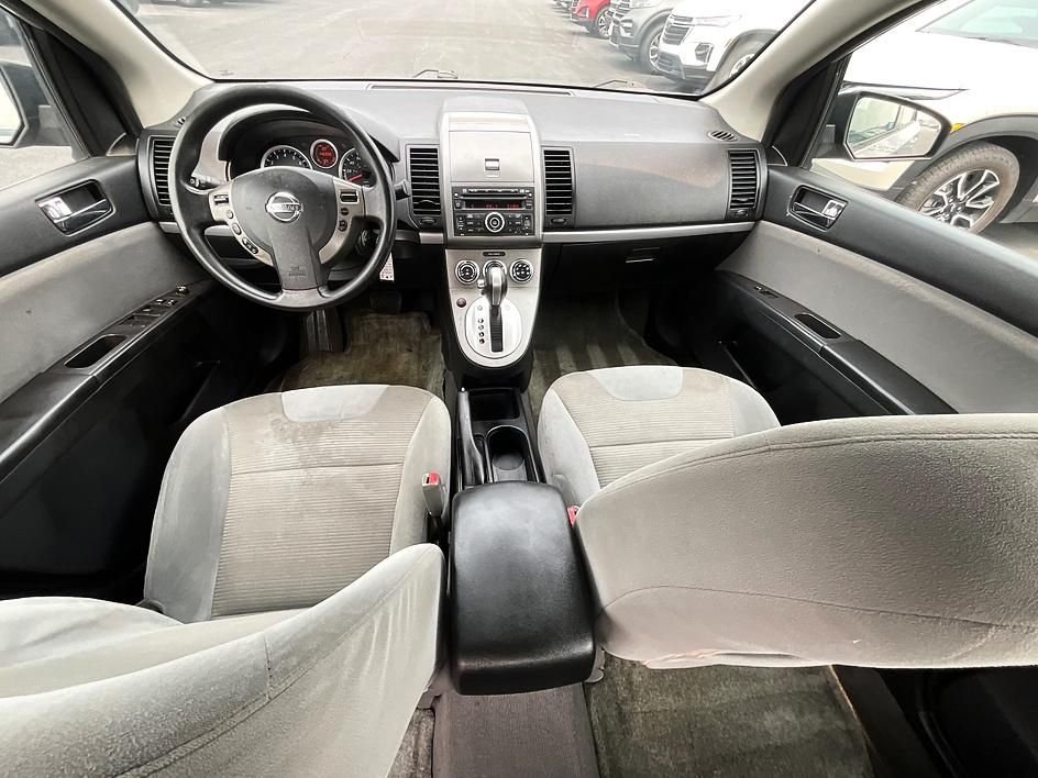 Used 2012 Silver Nissan 2.0 S image 3