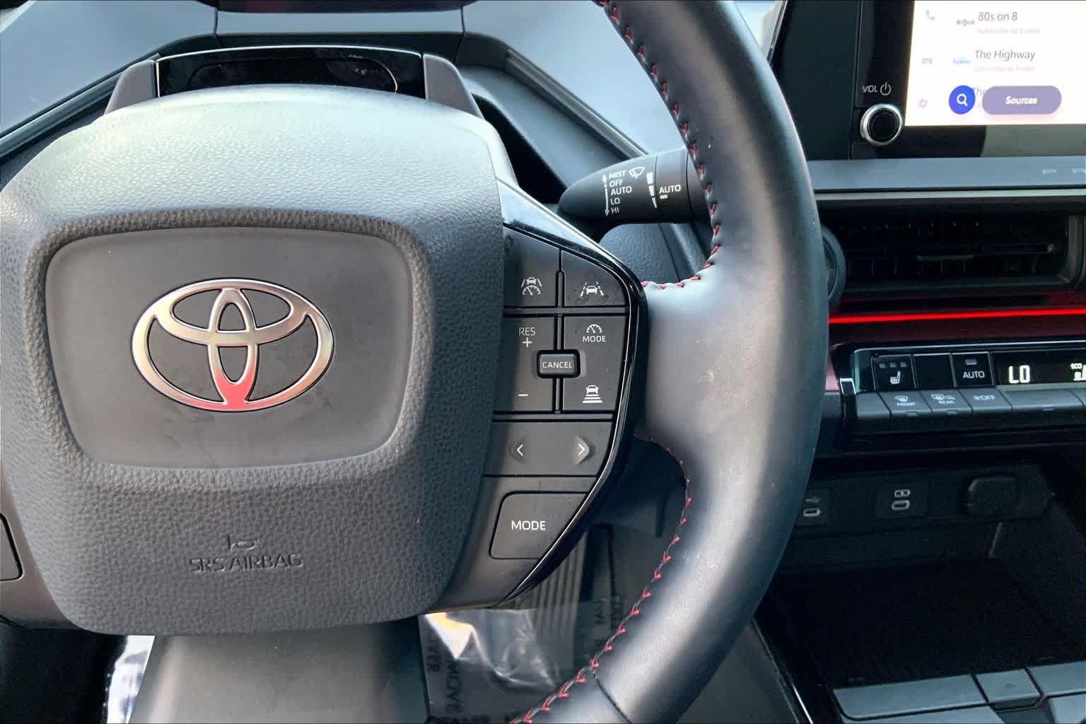Used 2024 Wind Chill Pearl Toyota XSE image 22