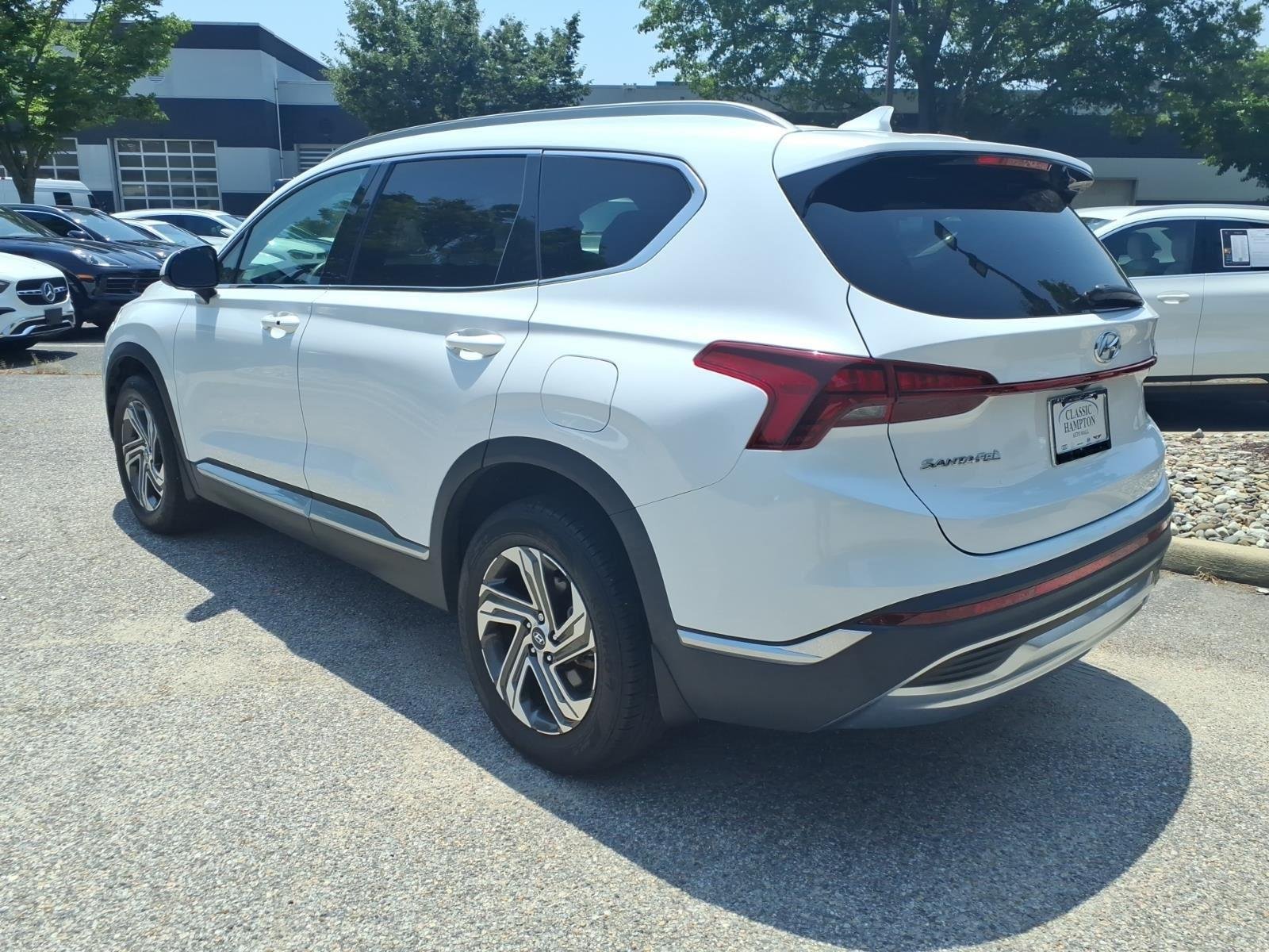 Used 2022 Quartz White Hyundai SEL image 8