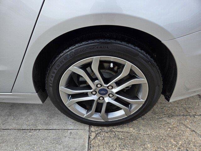 Used 2019 Ingot Silver Metallic Ford SEL image 27