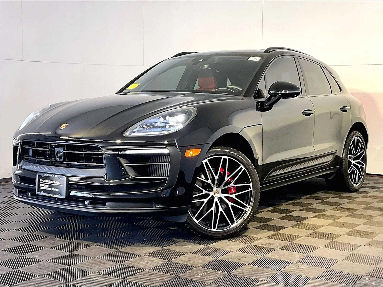Certified Pre-Owned 2024 Porsche Macan S