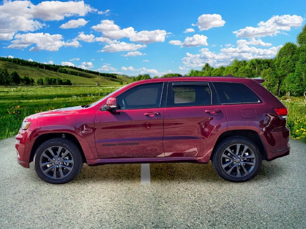 Used 2018 Red Jeep High Altitude image 3